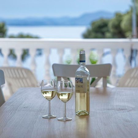 Varkiza By The Sea Vári Ngoại thất bức ảnh